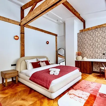 Appartement 8 - Opera - Rue Constantinople - Duplex 8 Pieces Paris