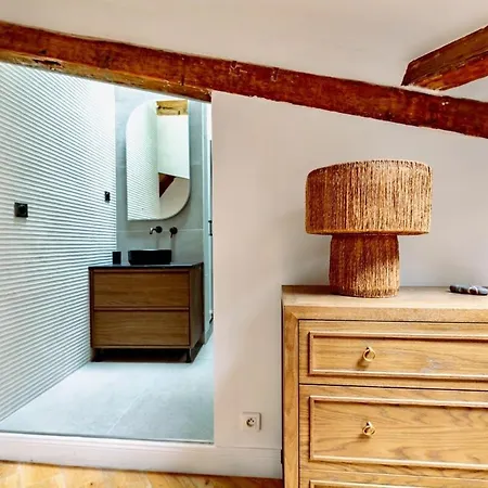 8 - Opera - Rue Constantinople - Duplex 8 Pieces Appartement Paris