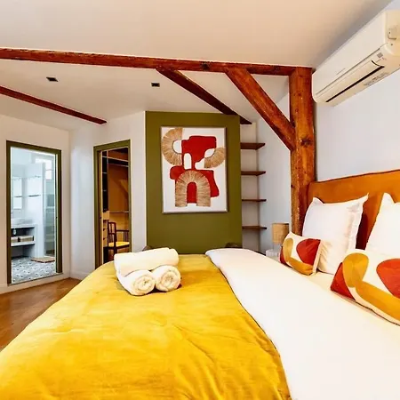 8 - Opera - Rue Constantinople - Duplex 8 Pieces Appartement