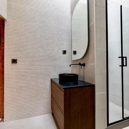 8 - Opera - Rue Constantinople - Duplex 8 Pieces Appartement