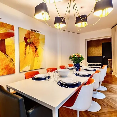 8 - Opera - Rue Constantinople - Duplex 8 Pieces Apartamento París