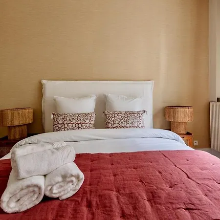 Appartement 8 - Opera - Rue Constantinople - Duplex 8 Pieces Paris
