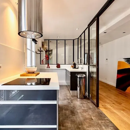 8 - Opera - Rue Constantinople - Duplex 8 Pieces