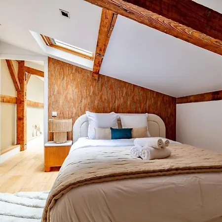8 - Opera - Rue Constantinople - Duplex 8 Pieces Paris